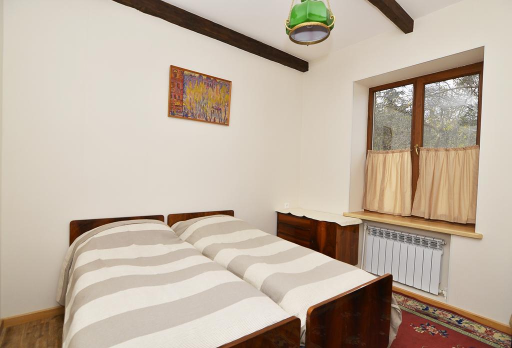 Villa Jrhogher Dilijan Habitación foto